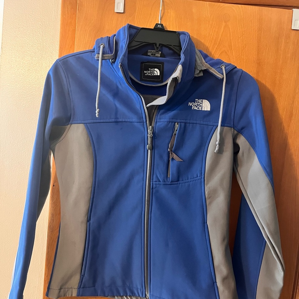 The North Face Women's Hooded Softshell Fleece lined Blue and Gray Jacket
